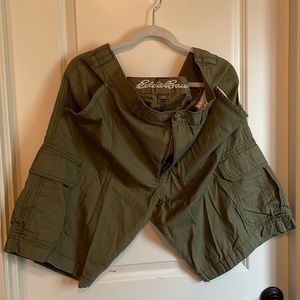 Army green Eddie Bauer cargo shorts